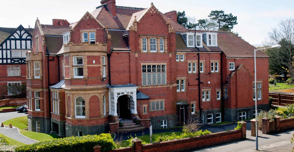 Колледж Earlscliffe College