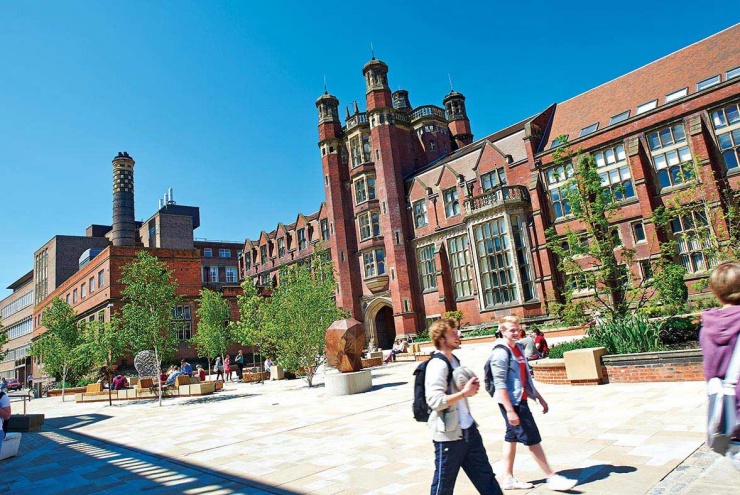 Стипендии в INTO Newcastle University на программы Foundation!