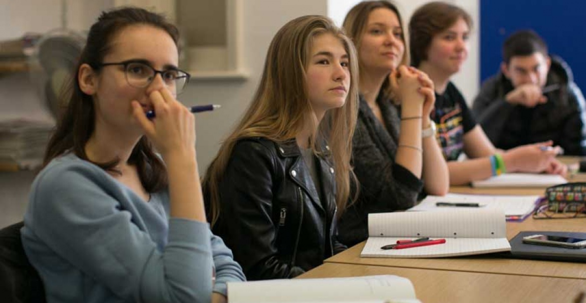 Летняя программа: подготовка к экзаменам в St Clares College